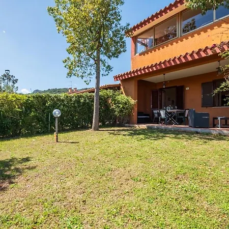 Apartment Near The - Large Garden And Comfort